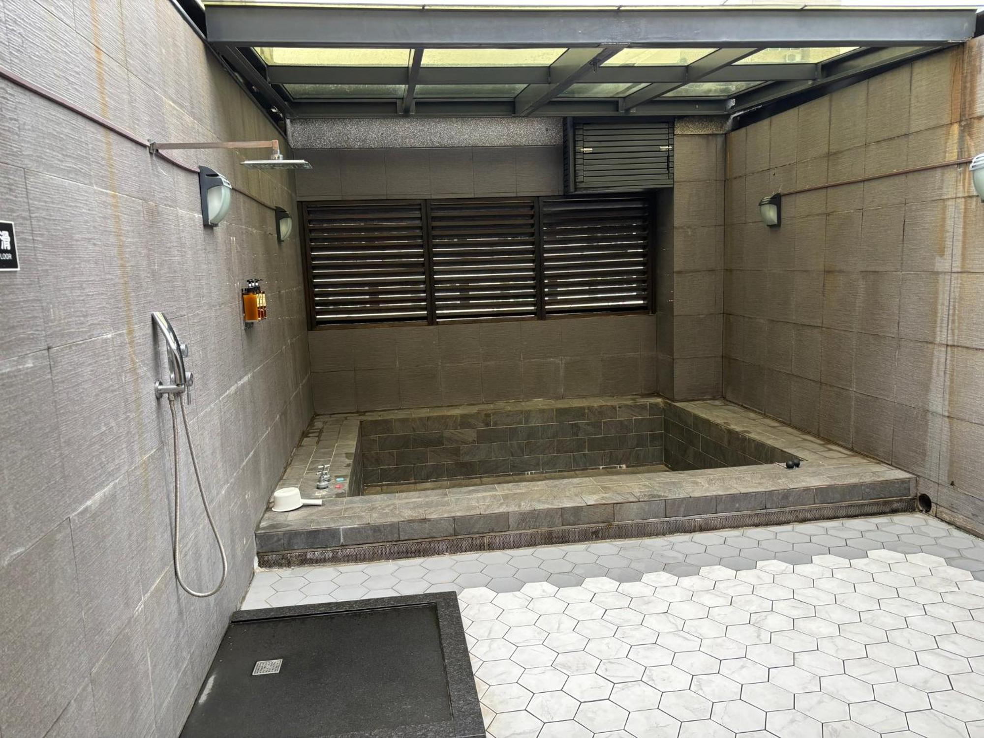 Ya Nold Hot Spring Hotel Jiaoxi Esterno foto